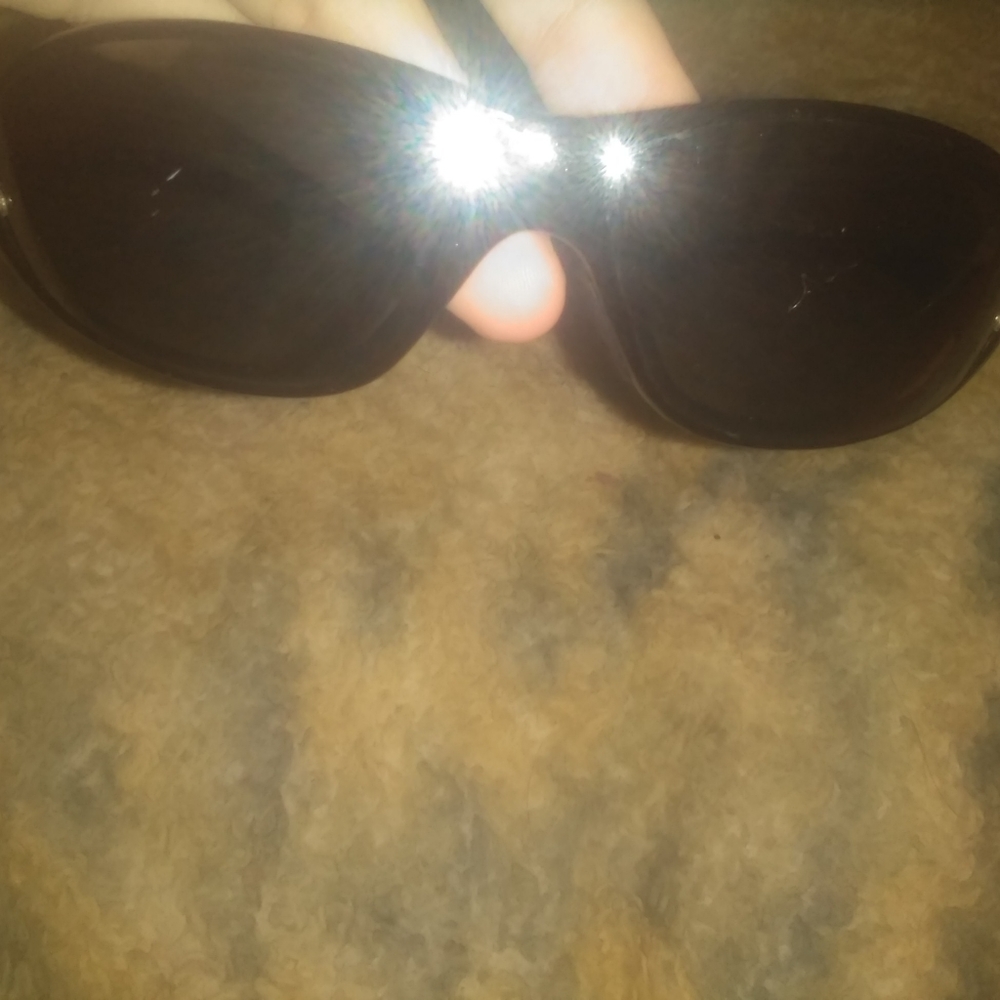 Sunglasses - Picture 2 of 4